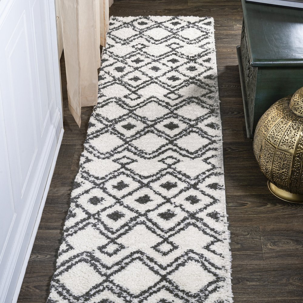 Caimari Moroccan Diamond Shag Area Rug. Picture 2