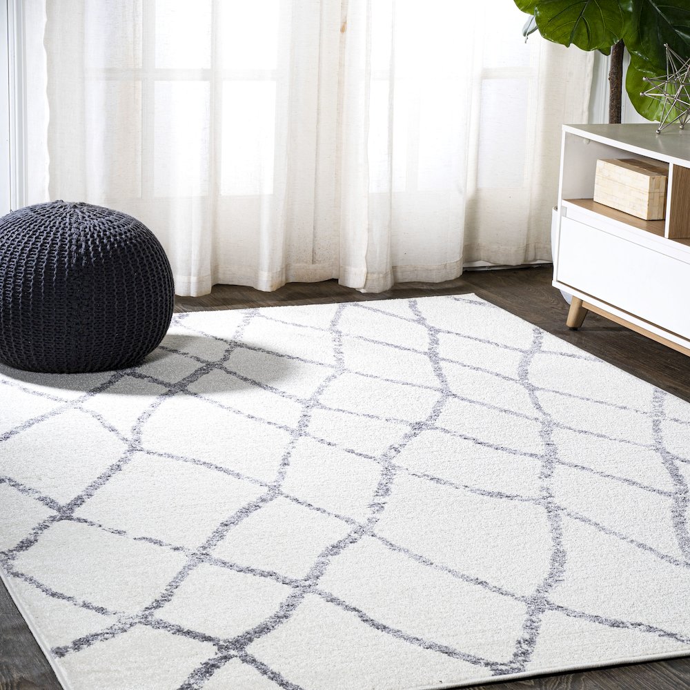 Illi Moroccan Diamond Trellis Area Rug. Picture 2