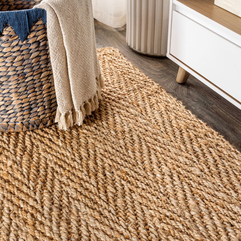 Espina Hand Woven Herringbone Chunky Jute Area Rug. Picture 5