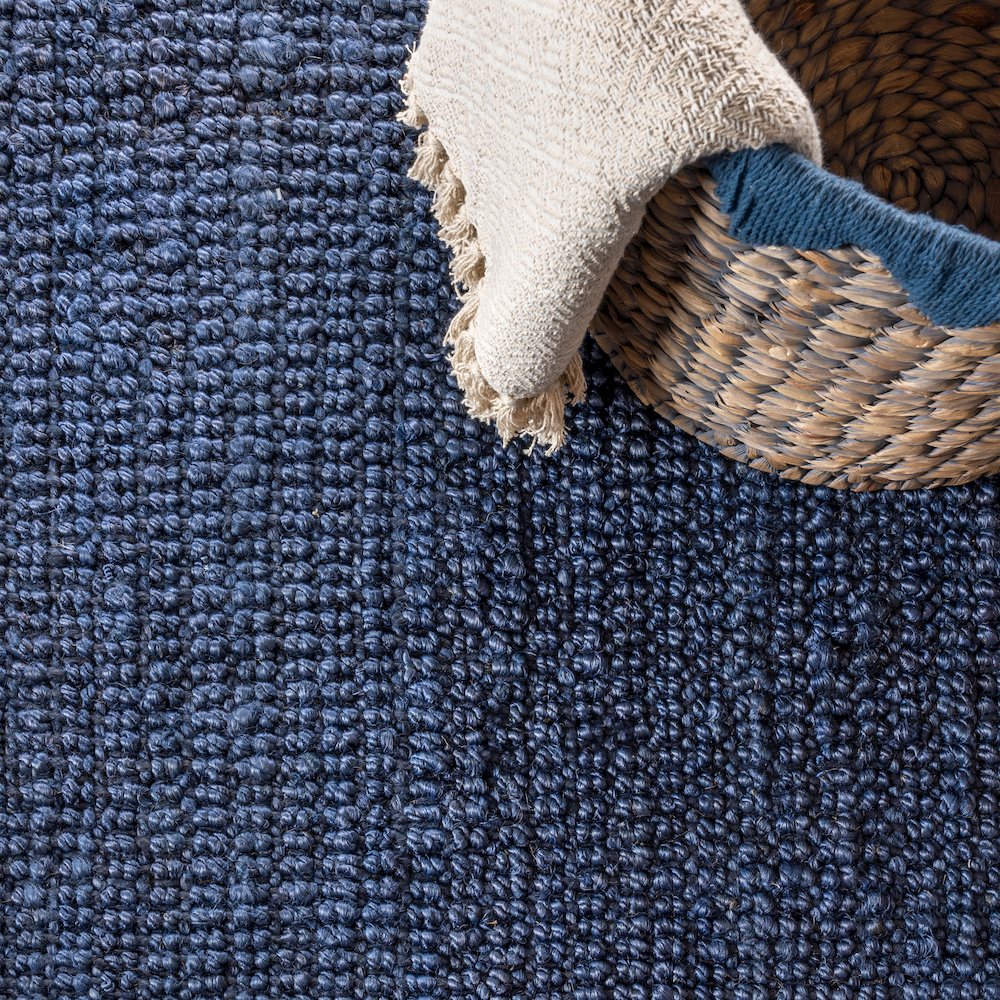 Pata Hand Woven Chunky Jute Area Rug. Picture 4