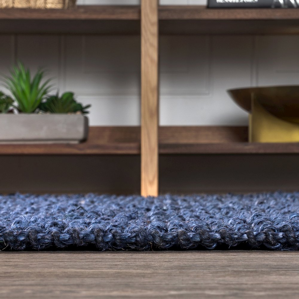 Pata Hand Woven Chunky Jute Area Rug. Picture 7