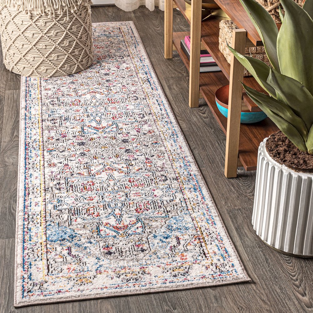 Maras Vintage Medallion Area Rug. Picture 2