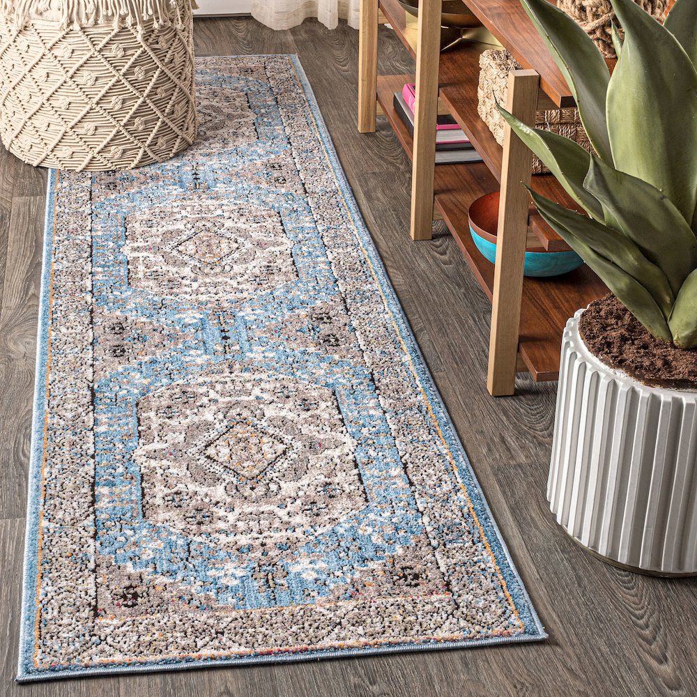 Kesan Vintage Medallion Area Rug. Picture 2