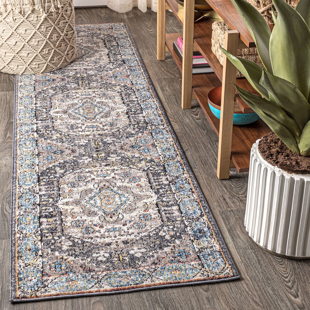 Kesan Vintage Medallion Area Rug. Picture 2