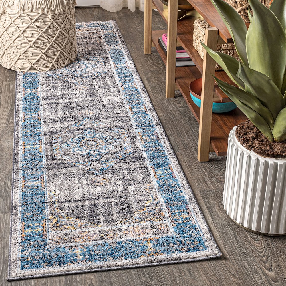 Anatolia Vintage Medallion Area Rug. Picture 2