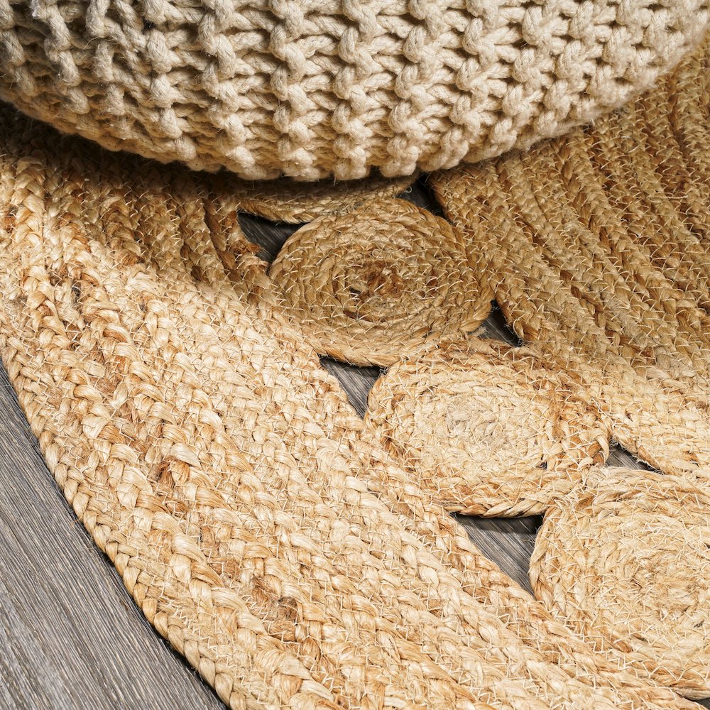 Dahlia Round Area Rug. Picture 6