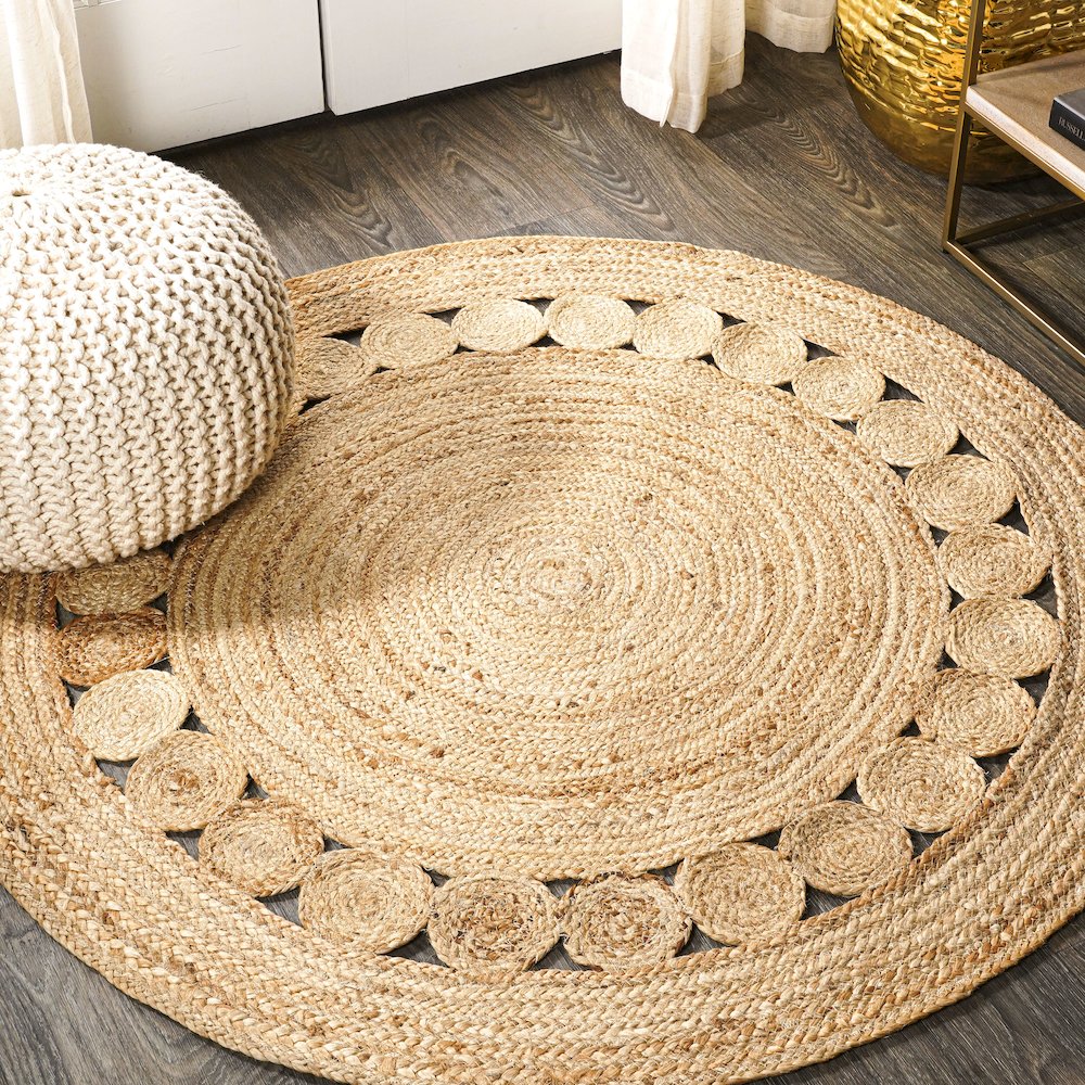 Dahlia Round Area Rug. Picture 3