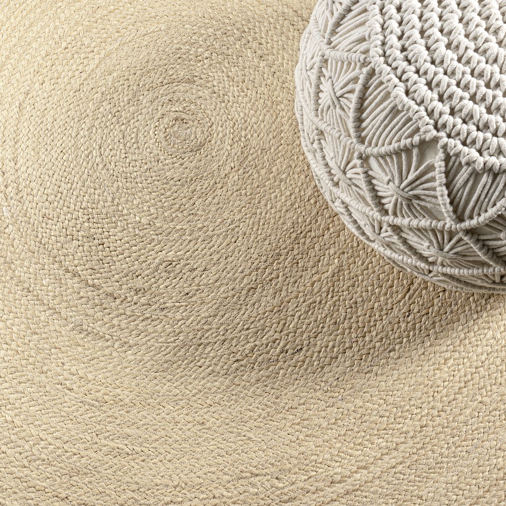 Zara Braided Coastal Cottage Round Jute Area Rug. Picture 2
