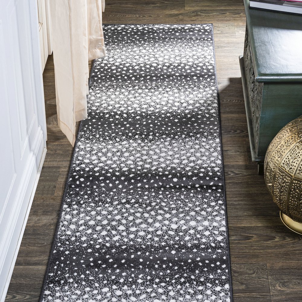 Antelope Modern Animal Area Rug. Picture 2