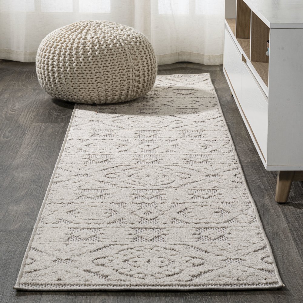 Citta High-Low Pile Mediterranean Tile Area Rug. Picture 2