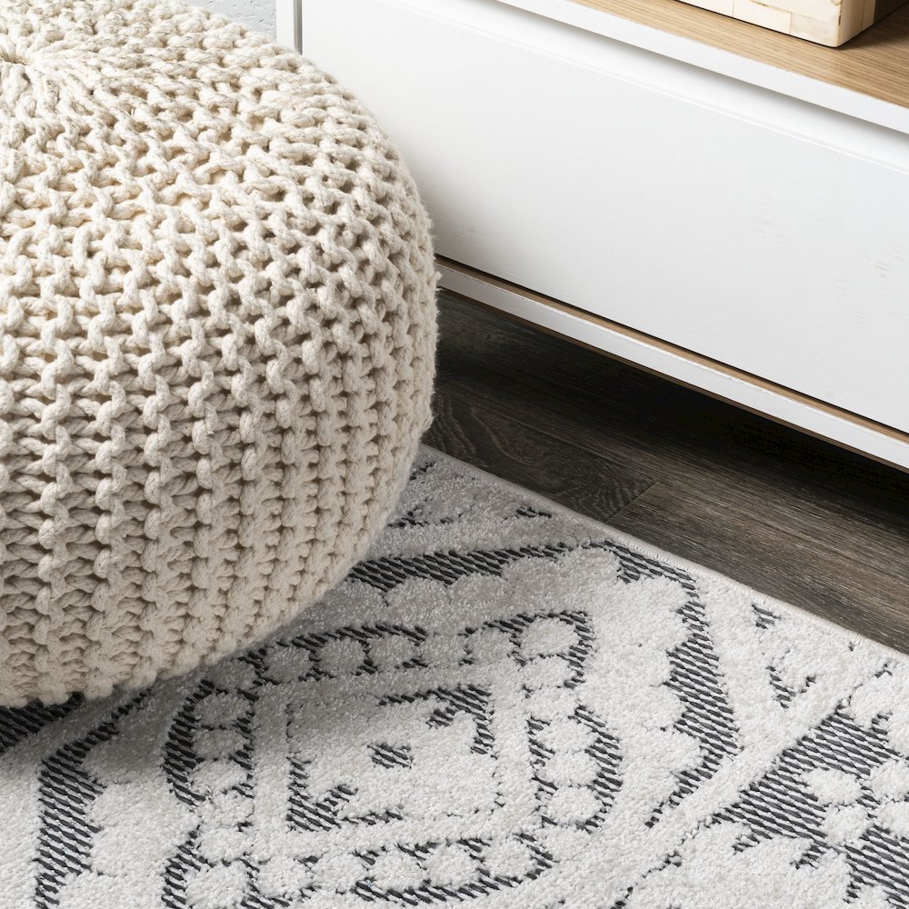 Citta High-Low Pile Mediterranean Tile Area Rug. Picture 5