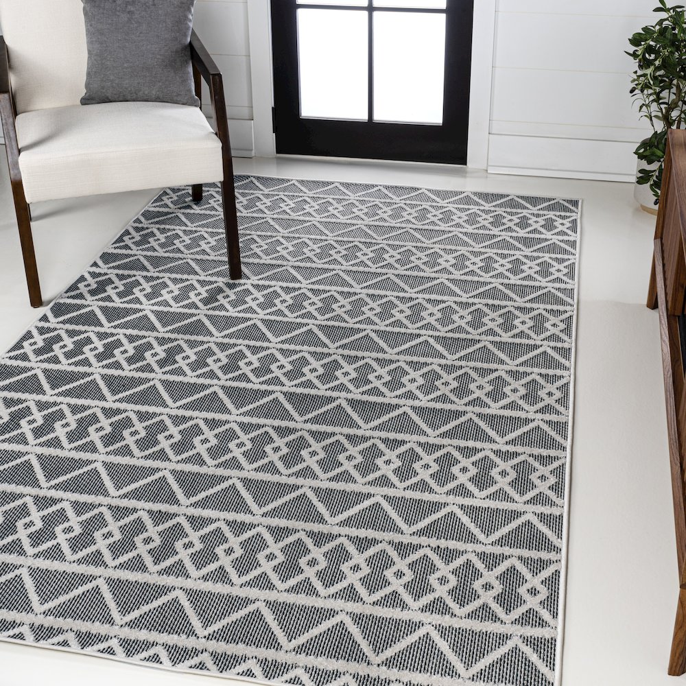 Aylan High-Low Pile Knotted Trellis Geometric Indoor/Outdoor Area Rug. Picture 2