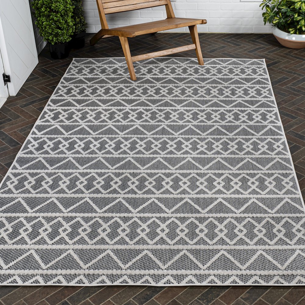 Aylan High-Low Pile Knotted Trellis Geometric Indoor/Outdoor Area Rug. Picture 8