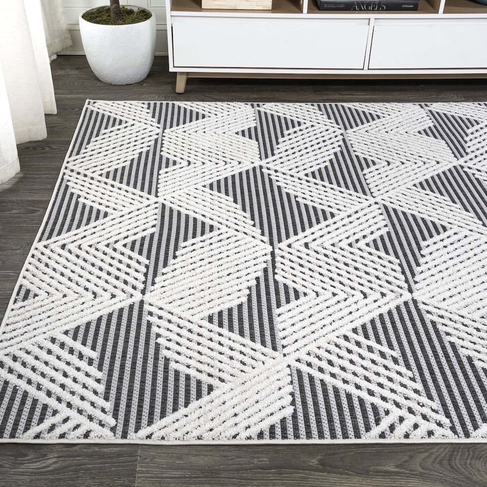 Jazz High-Low Pile Art Deco Geometric Indoor/Outdoor Area Rug. Picture 3