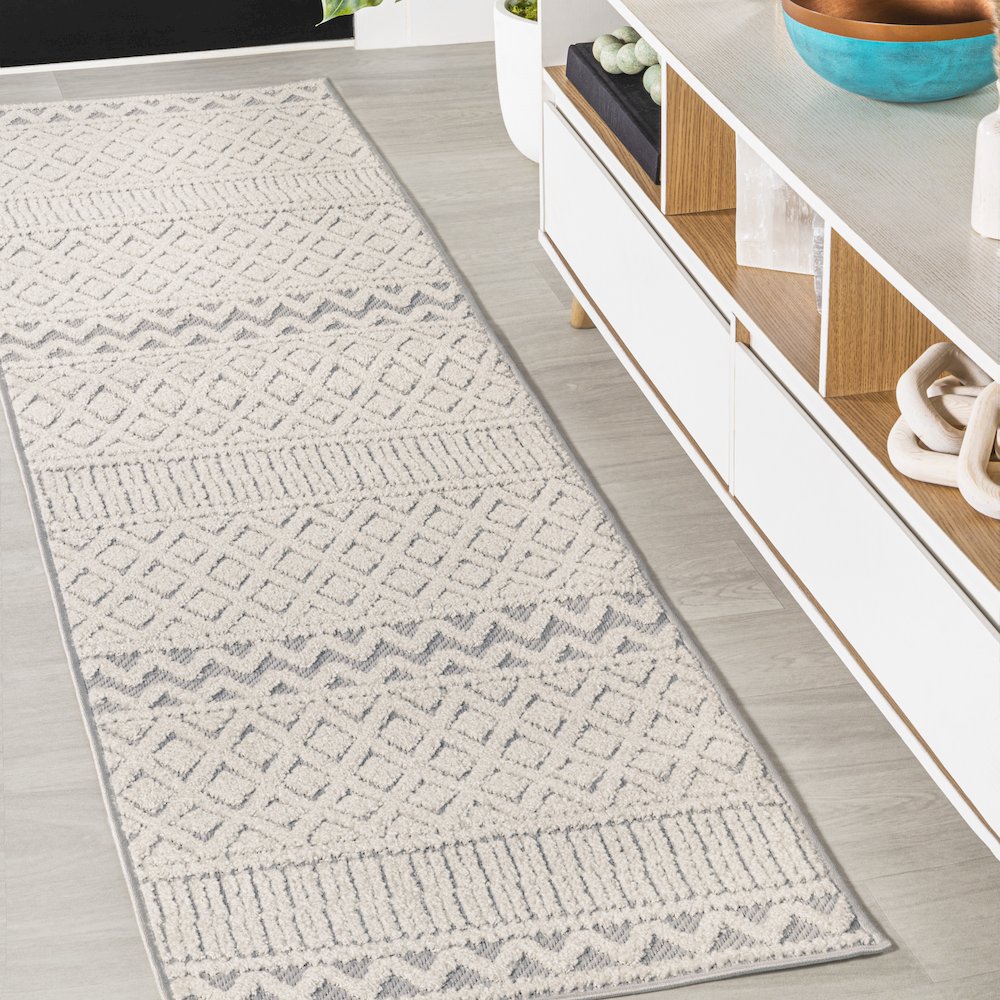 Ormond High-Low Modern Trellis Geometric Area Rug. Picture 2