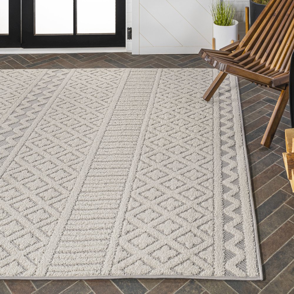 Ormond High-Low Modern Trellis Geometric Area Rug. Picture 7