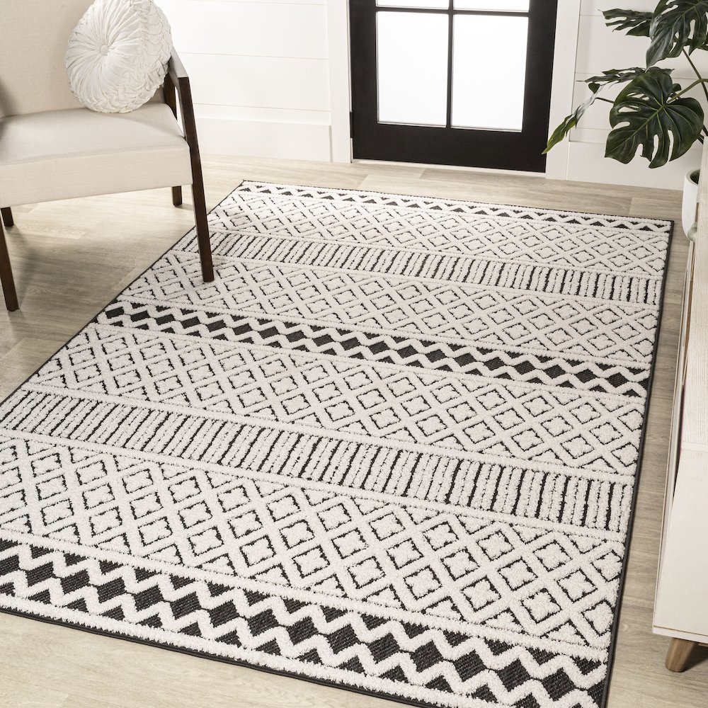 Ormond High-Low Modern Trellis Geometric Area Rug. Picture 2