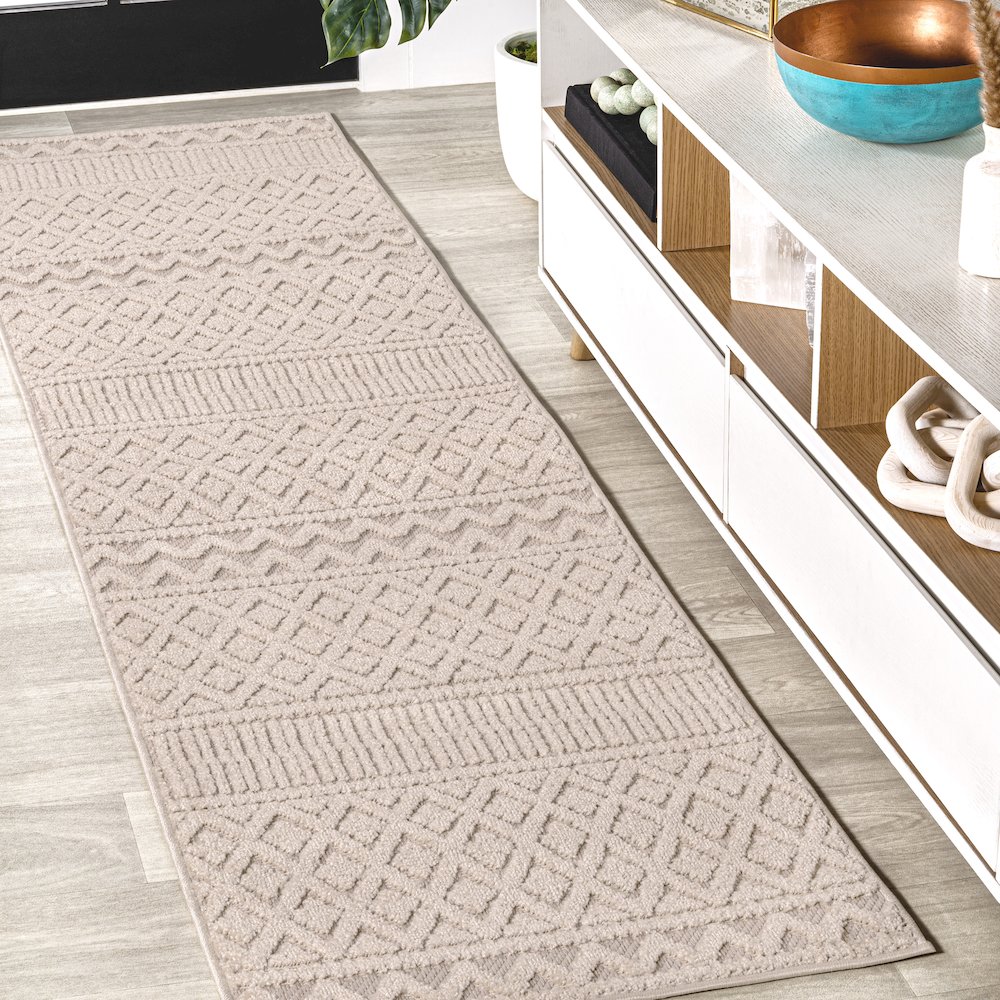 Ormond High-Low Modern Trellis Geometric Area Rug. Picture 2