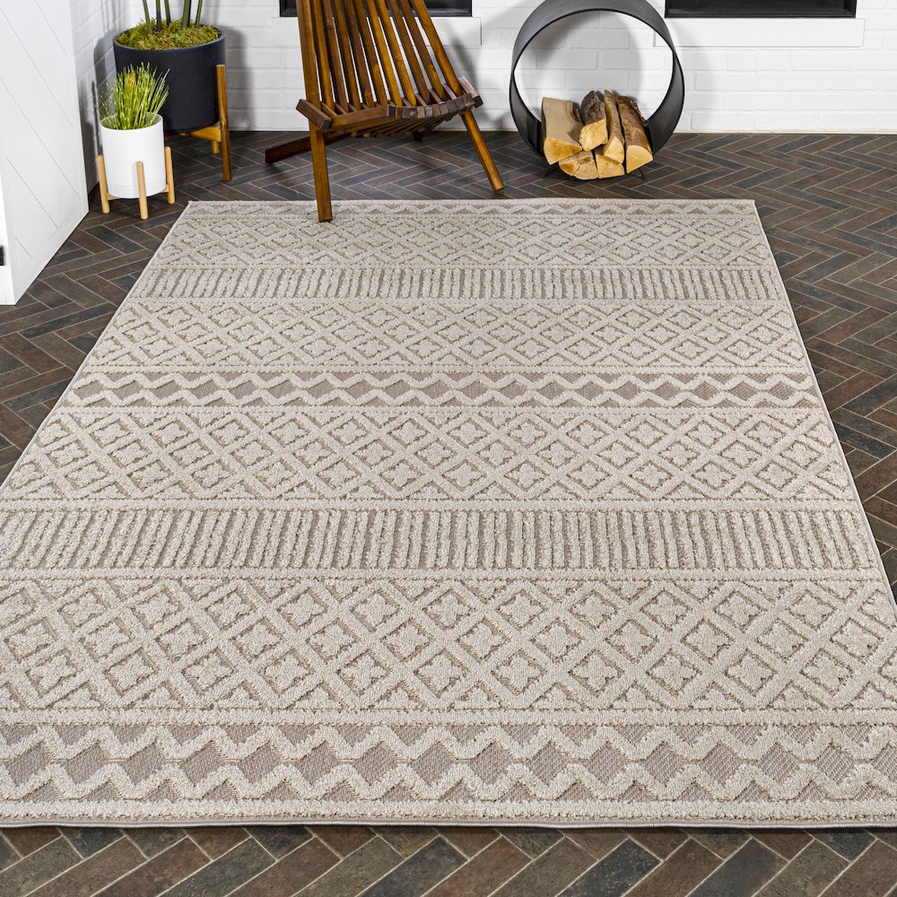 Ormond High-Low Modern Trellis Geometric Area Rug. Picture 8
