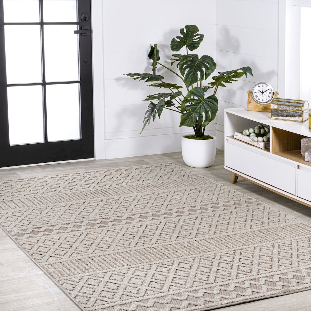 Ormond High-Low Modern Trellis Geometric Area Rug. Picture 5