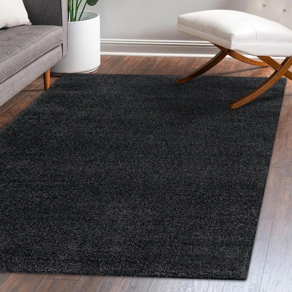 Haze Solid Low Pile Area Rug Black. Picture 11