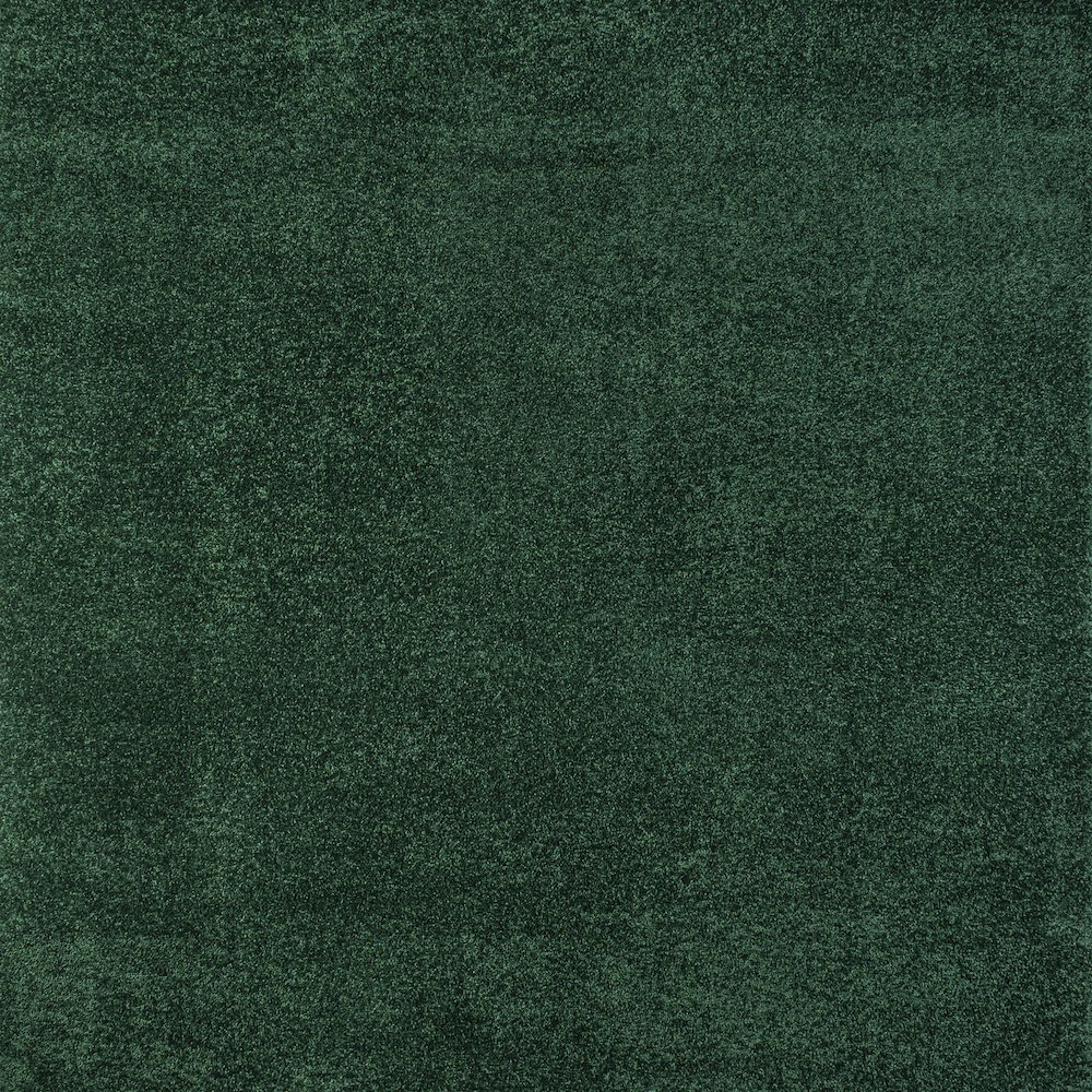 Haze Solid Low Pile Area Rug Emerald. Picture 1