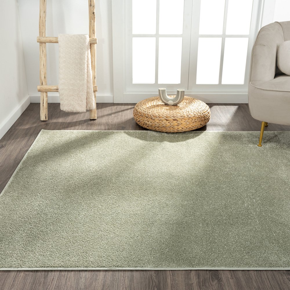 Haze Solid Low Pile Area Rug Green. Picture 3
