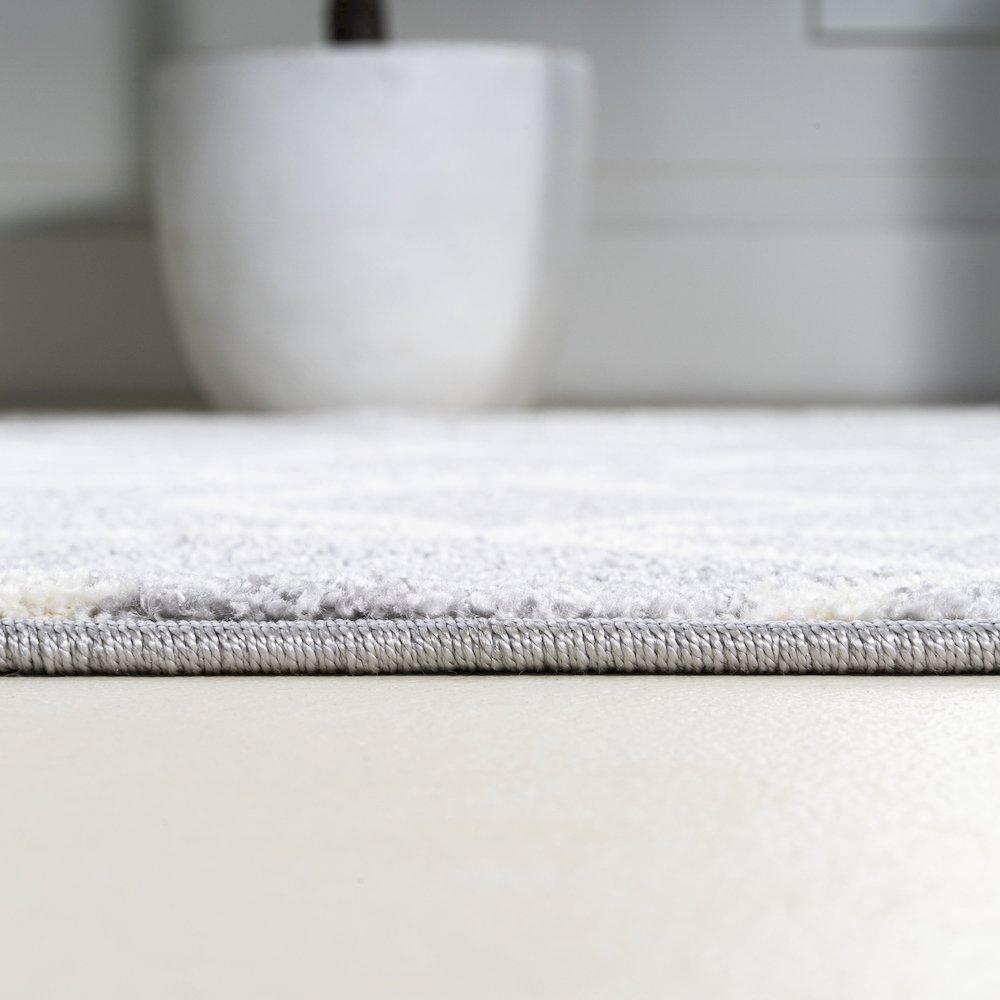 Tumbling Blocks Modern Geometric Area Rug. Picture 9