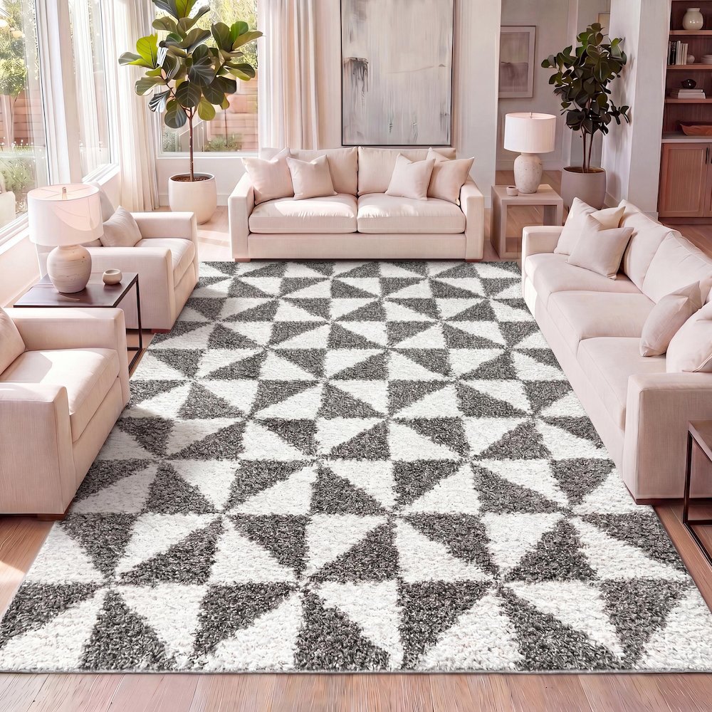 Alcudia Geometric Shag Area Rug. Picture 13