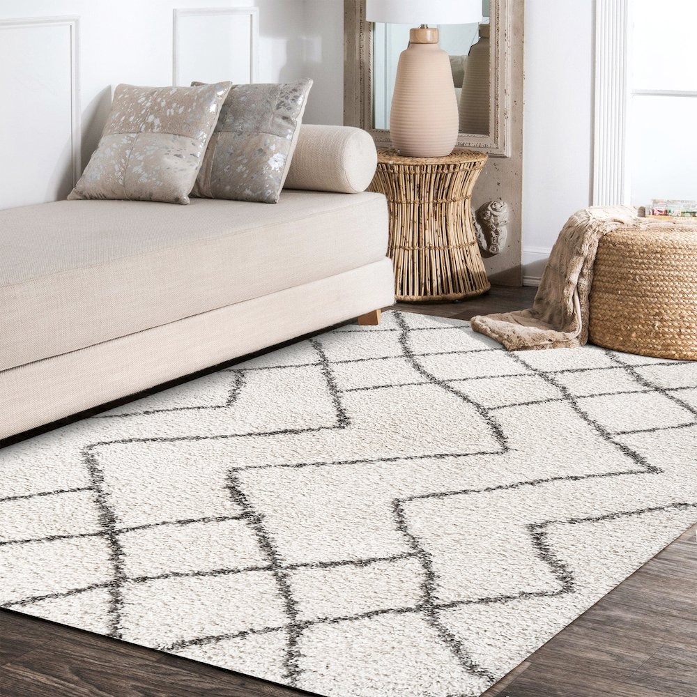 Inca Moroccan Diamond Shag Area Rug. Picture 11