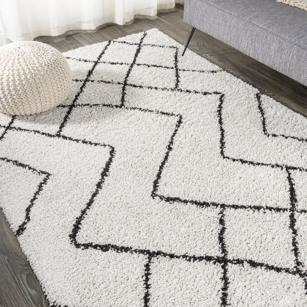 Inca Moroccan Diamond Shag Area Rug. Picture 4