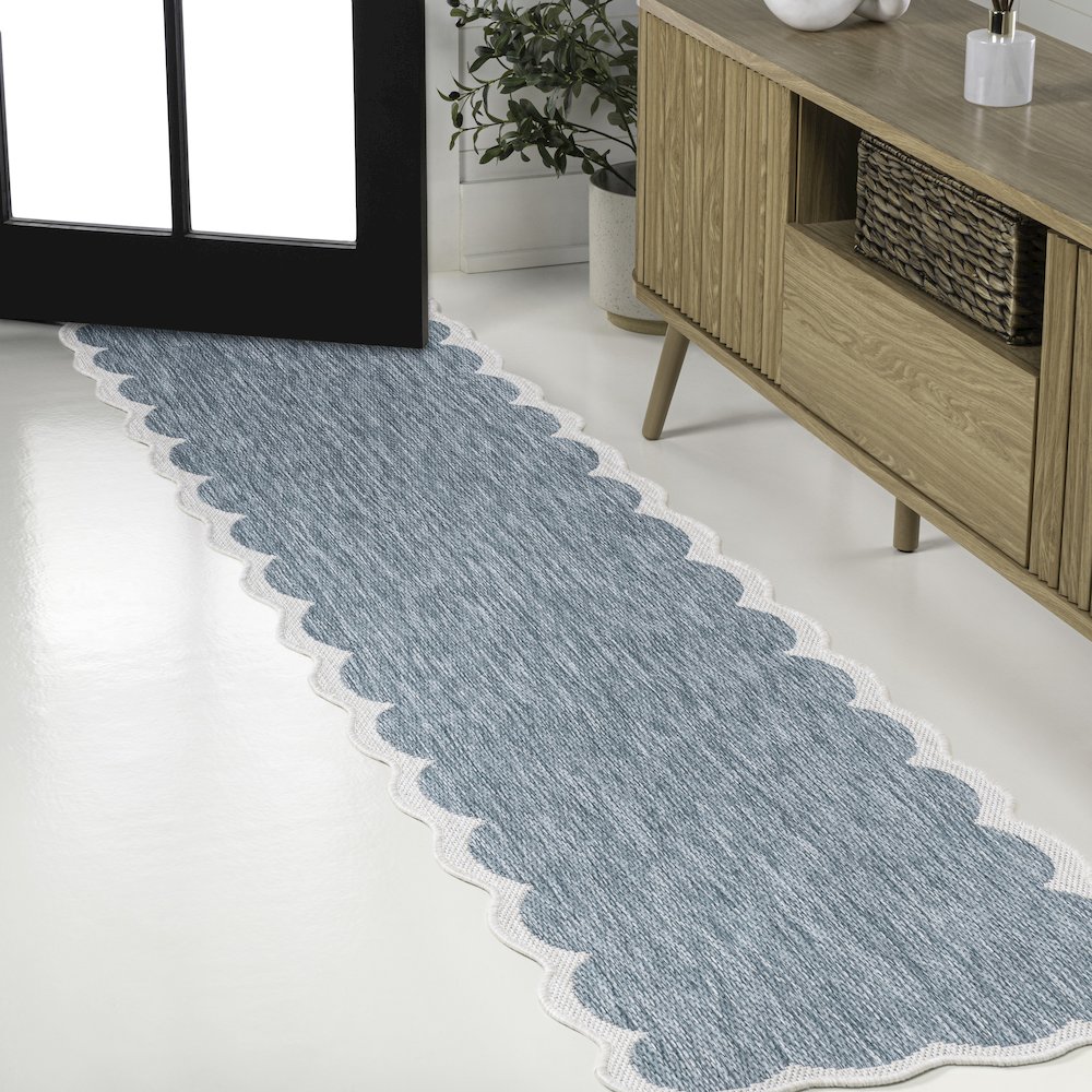 Turquoise/Cream 2 ft. x 8 ft. Indoor/Outdoor Shaped Runner Rug. Picture 2