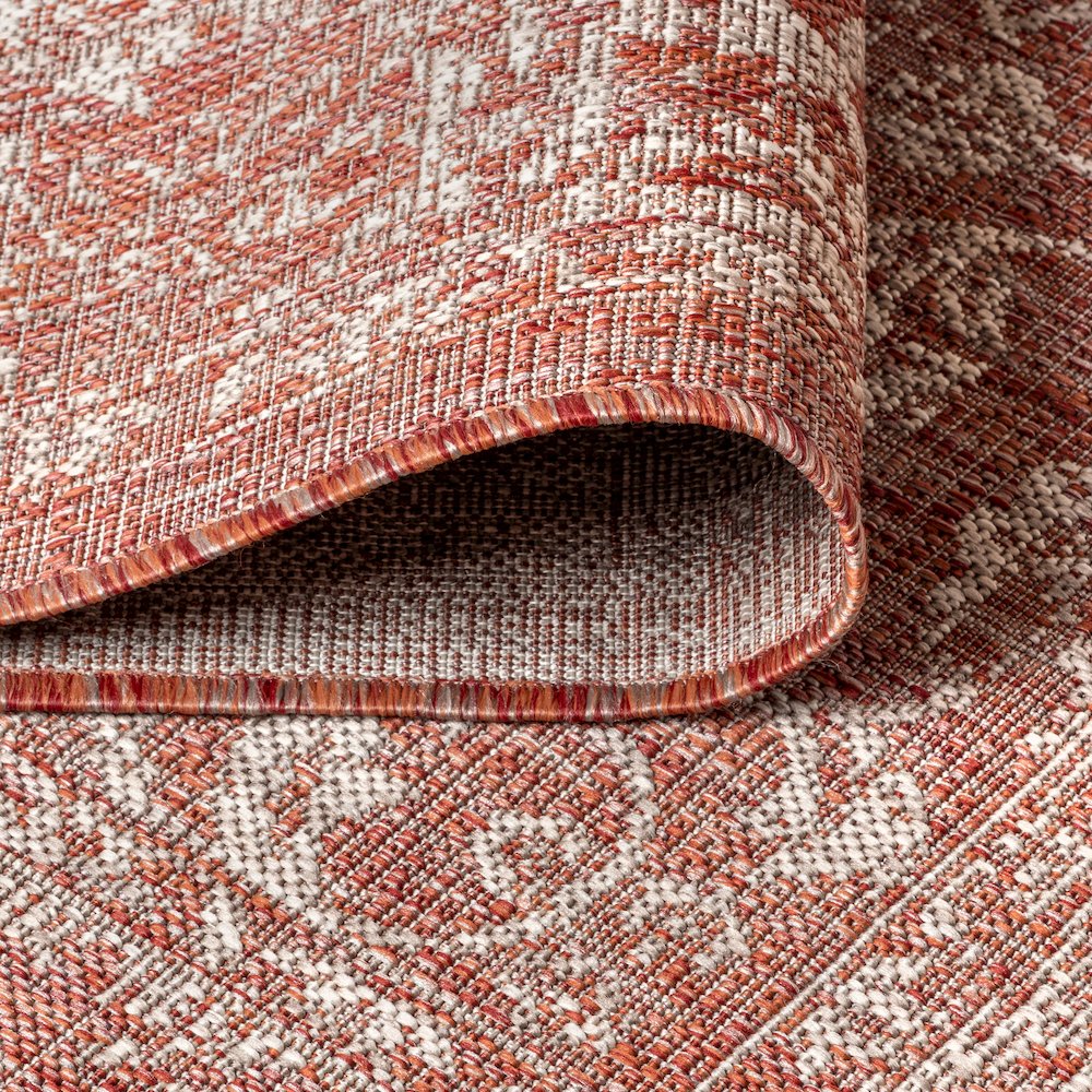 Tela Bohemian Textured Weave Floral Red/Taupe 5' Octagon Indoor/Outdoor Area Rug. Picture 5