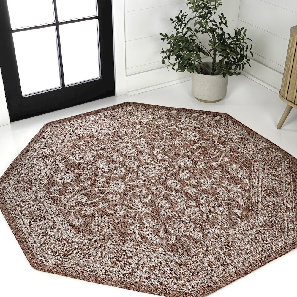 Tela Bohemian Textured Weave Floral Red/Taupe 5' Octagon Indoor/Outdoor Area Rug. Picture 2