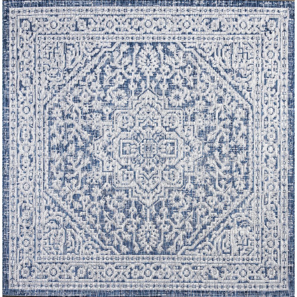 Sinjuri Medallion Textured Weave Indoor/Outdoor Area Rug. Picture 1