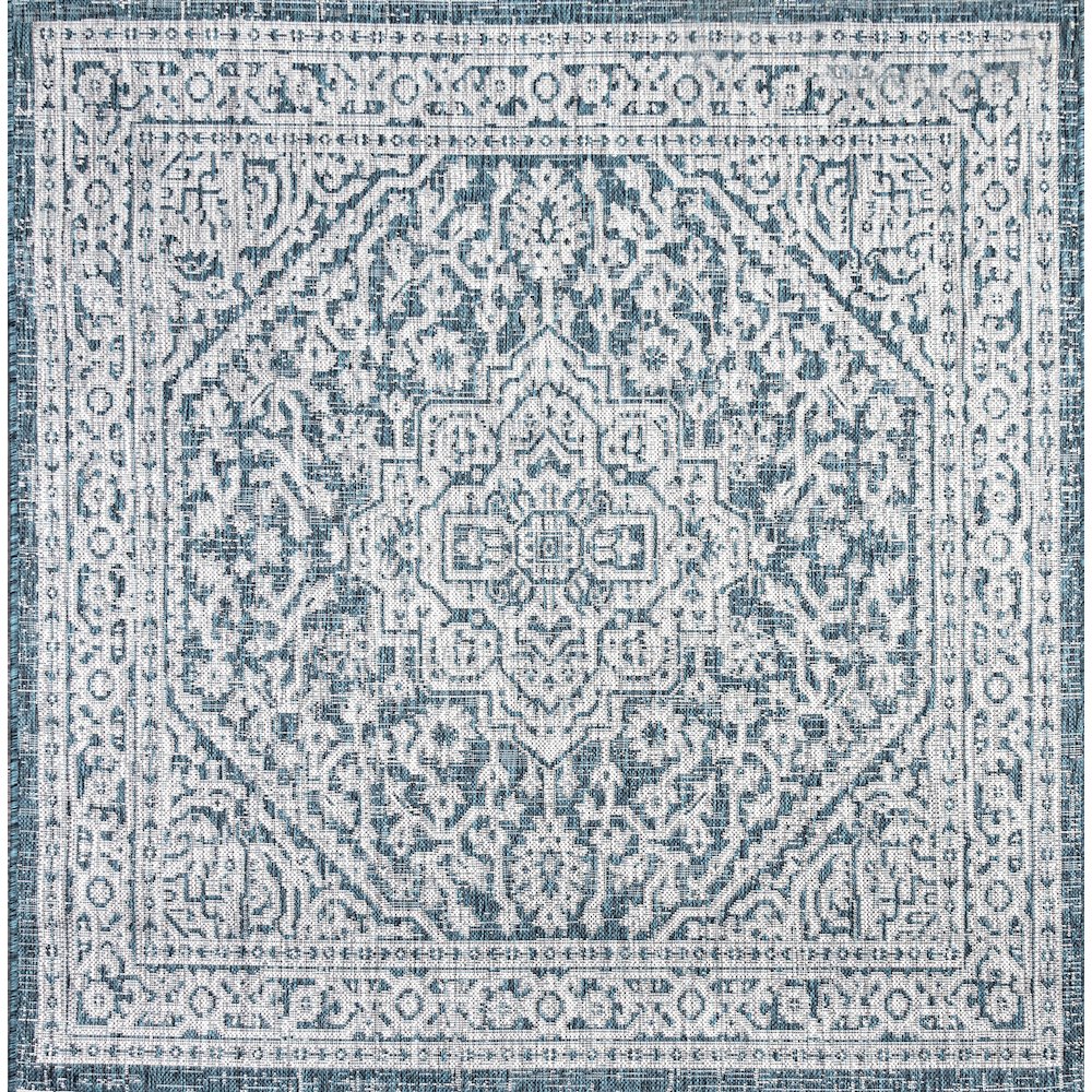 Sinjuri Medallion Textured Weave Indoor/Outdoor Area Rug. Picture 1