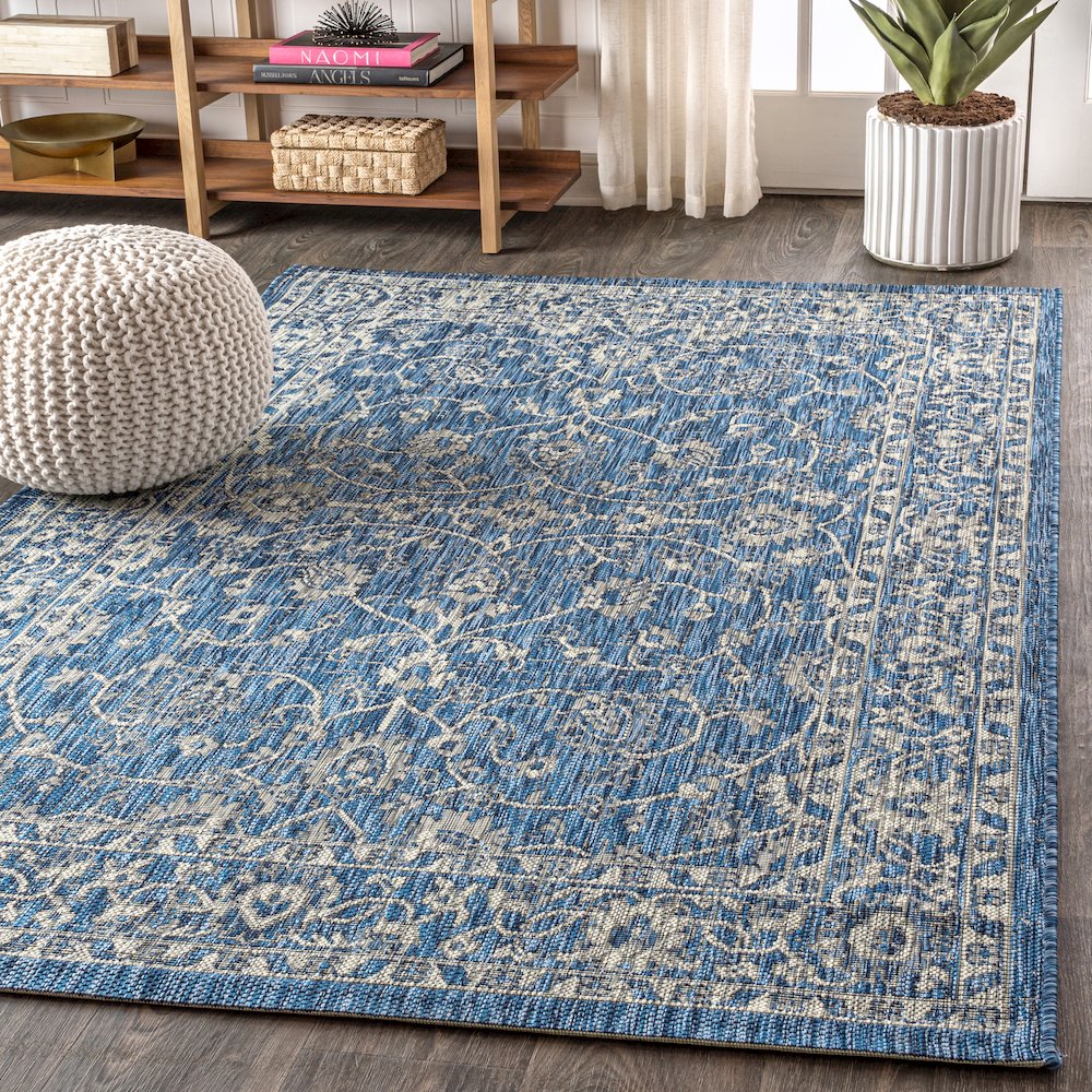 Palazzo Vine And Border Textured Weave Indoor/Outdoor Area Rug. Picture 3