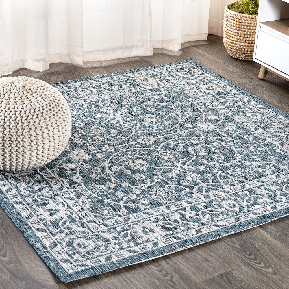 Palazzo Vine And Border Textured Weave Indoor/Outdoor Area Rug. Picture 2