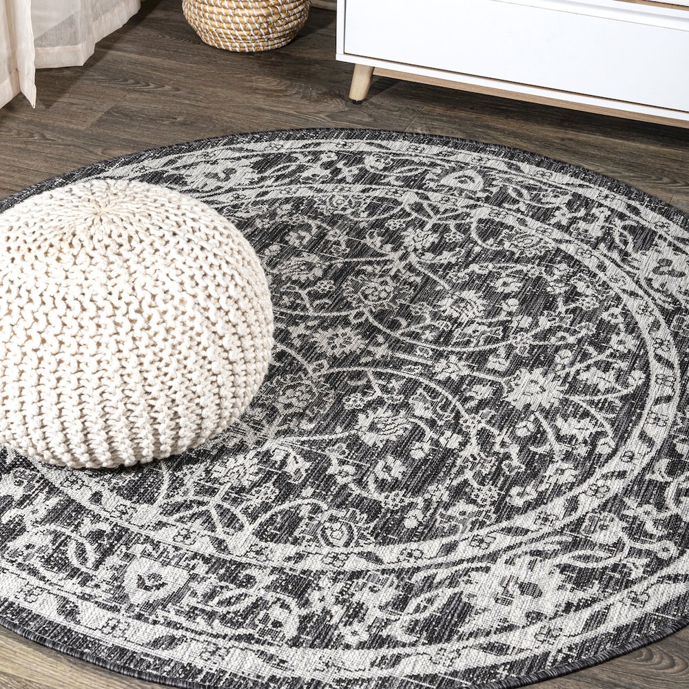 Palazzo Vine And Border Textured Weave Indoor/Outdoor Area Rug. Picture 2