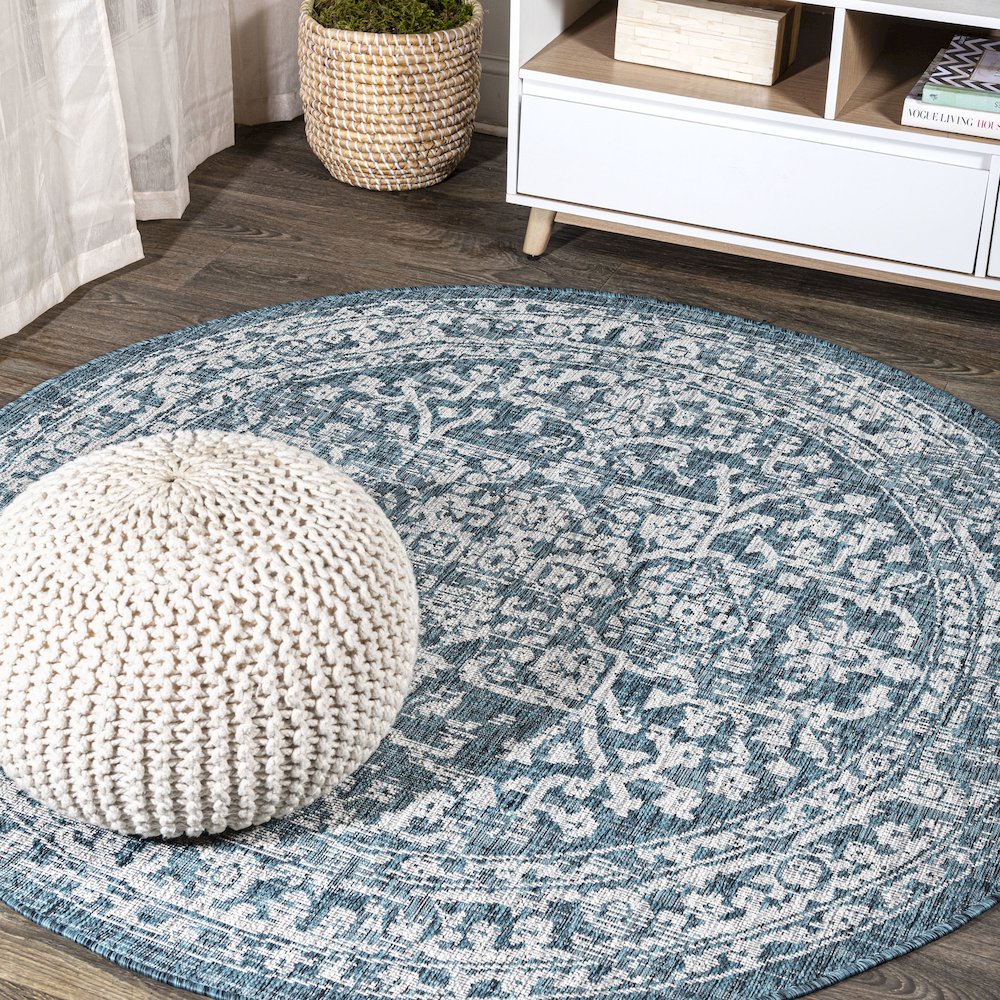 Malta Bohemian Medallion Textured Weave Indoor/Outdoor Area Rug. Picture 2