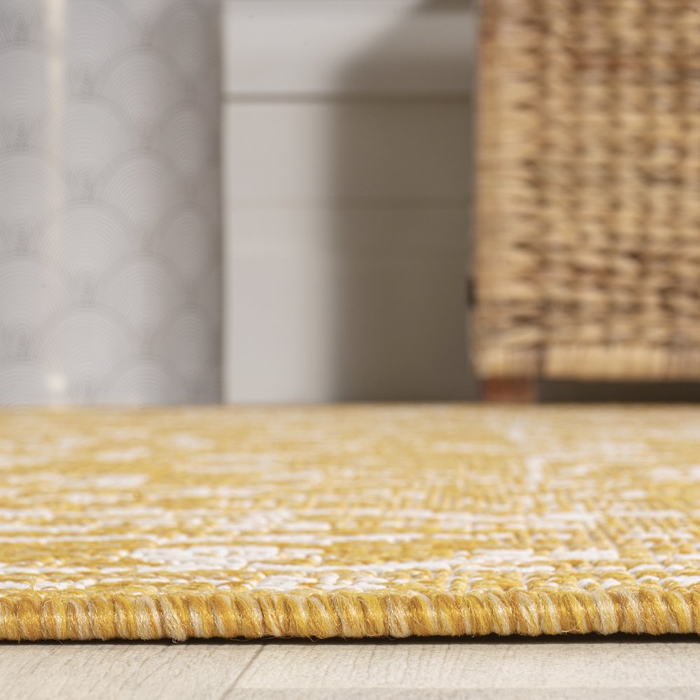 Malta Bohemian Medallion Textured Weave Indoor/Outdoor Area Rug. Picture 9