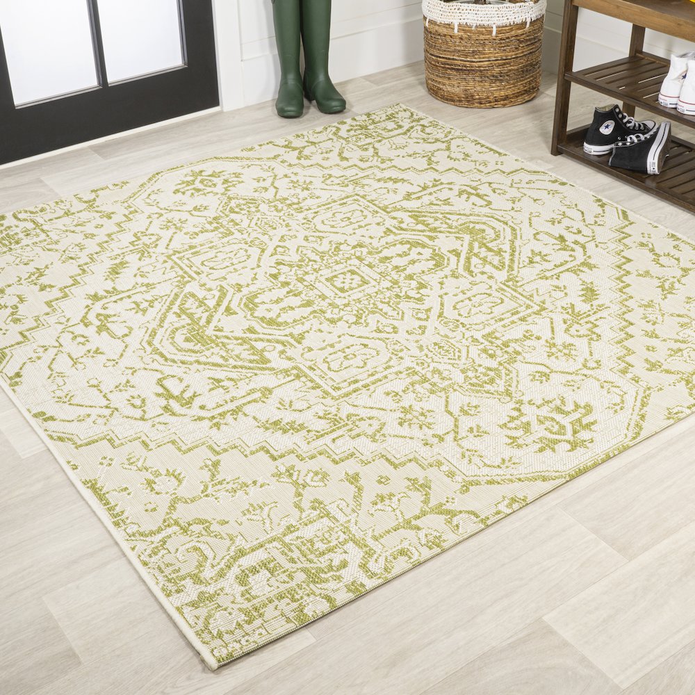 Estrella Bohemian Medallion Textured Weave Indoor/Outdoor Area Rug. Picture 2
