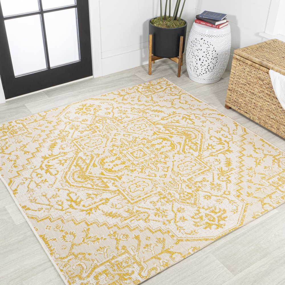Estrella Bohemian Medallion Textured Weave Indoor/Outdoor Area Rug. Picture 2
