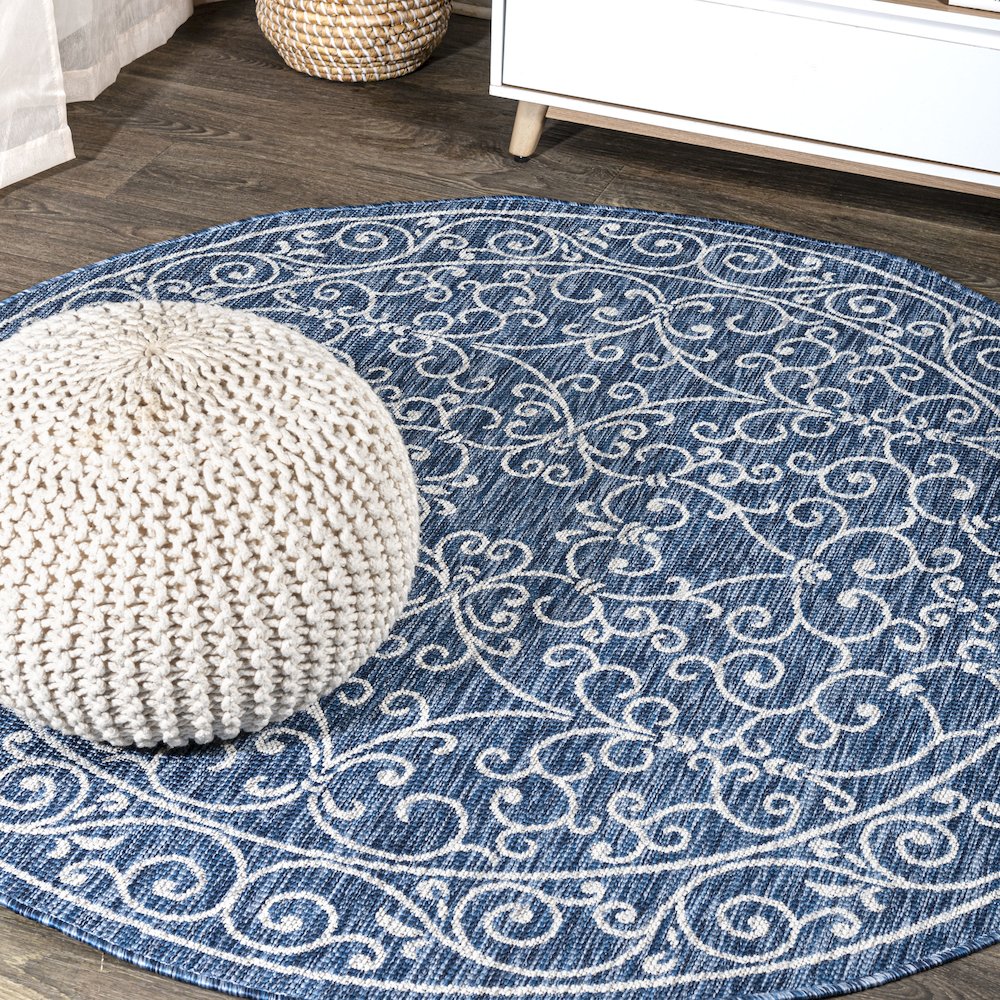 Charleston Vintage Filigree Textured Weave Indoor/Outdoor Round Rug. Picture 2