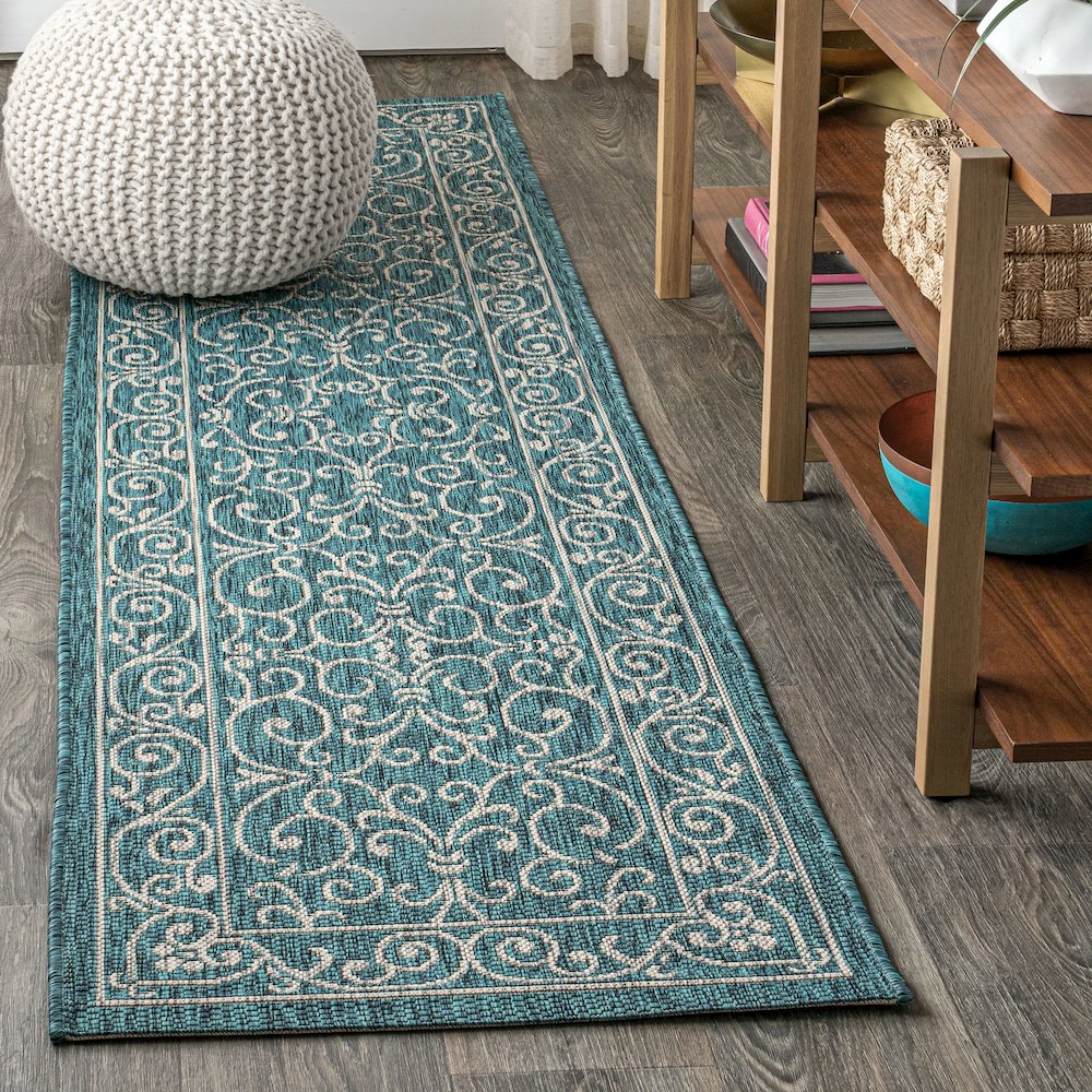 Charleston Vintage Filigree Textured Weave Indoor/Outdoor Runner Rug. Picture 2