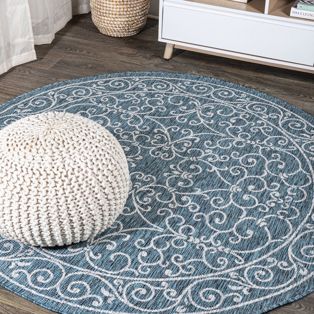 Charleston Vintage Filigree Textured Weave Indoor/Outdoor Round Rug. Picture 2