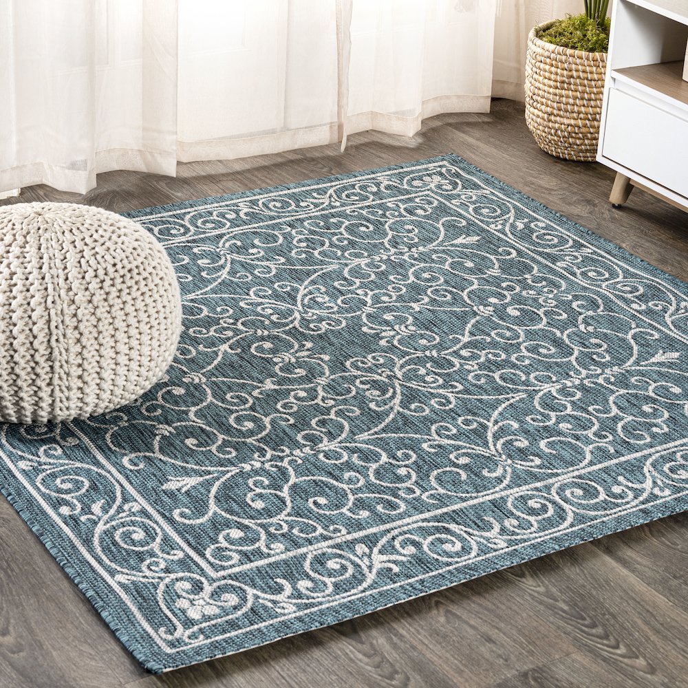 Charleston Vintage Filigree Textured Weave Indoor/Outdoor Square Rug. Picture 2