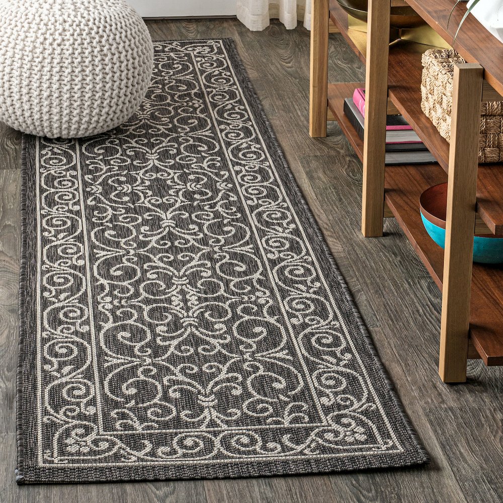Charleston Vintage Filigree Textured Weave Indoor/Outdoor Runner Rug. Picture 2