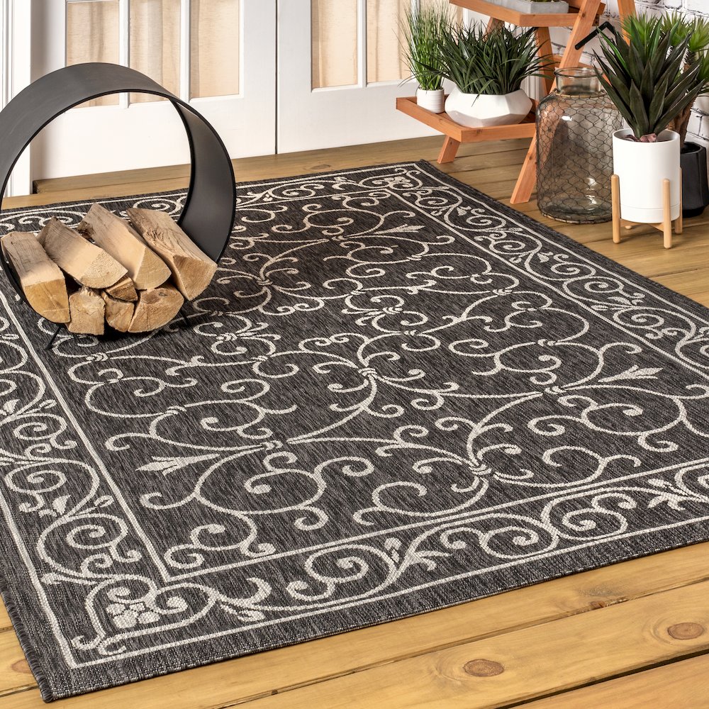 Charleston Vintage Filigree Textured Weave Indoor/Outdoor Area Rug. Picture 2