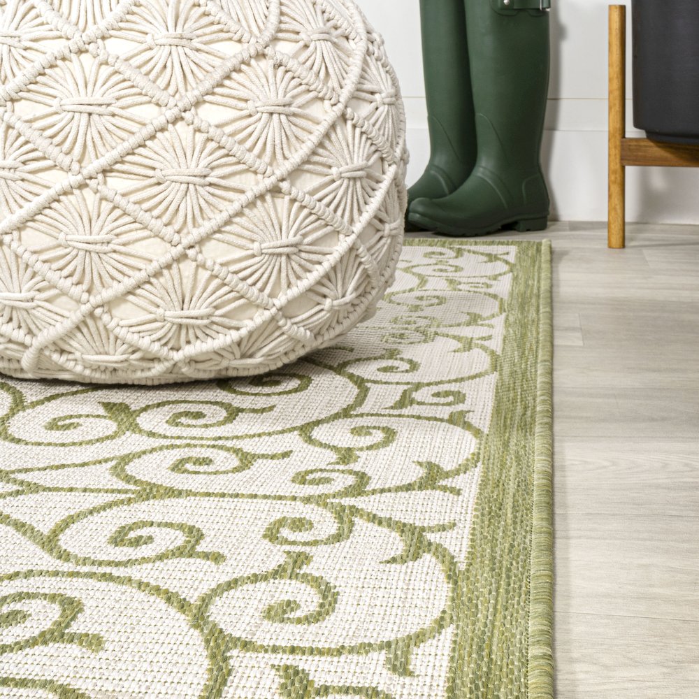 Madrid Vintage Filigree Textured Weave Indoor/Outdoor Runner Rug. Picture 5